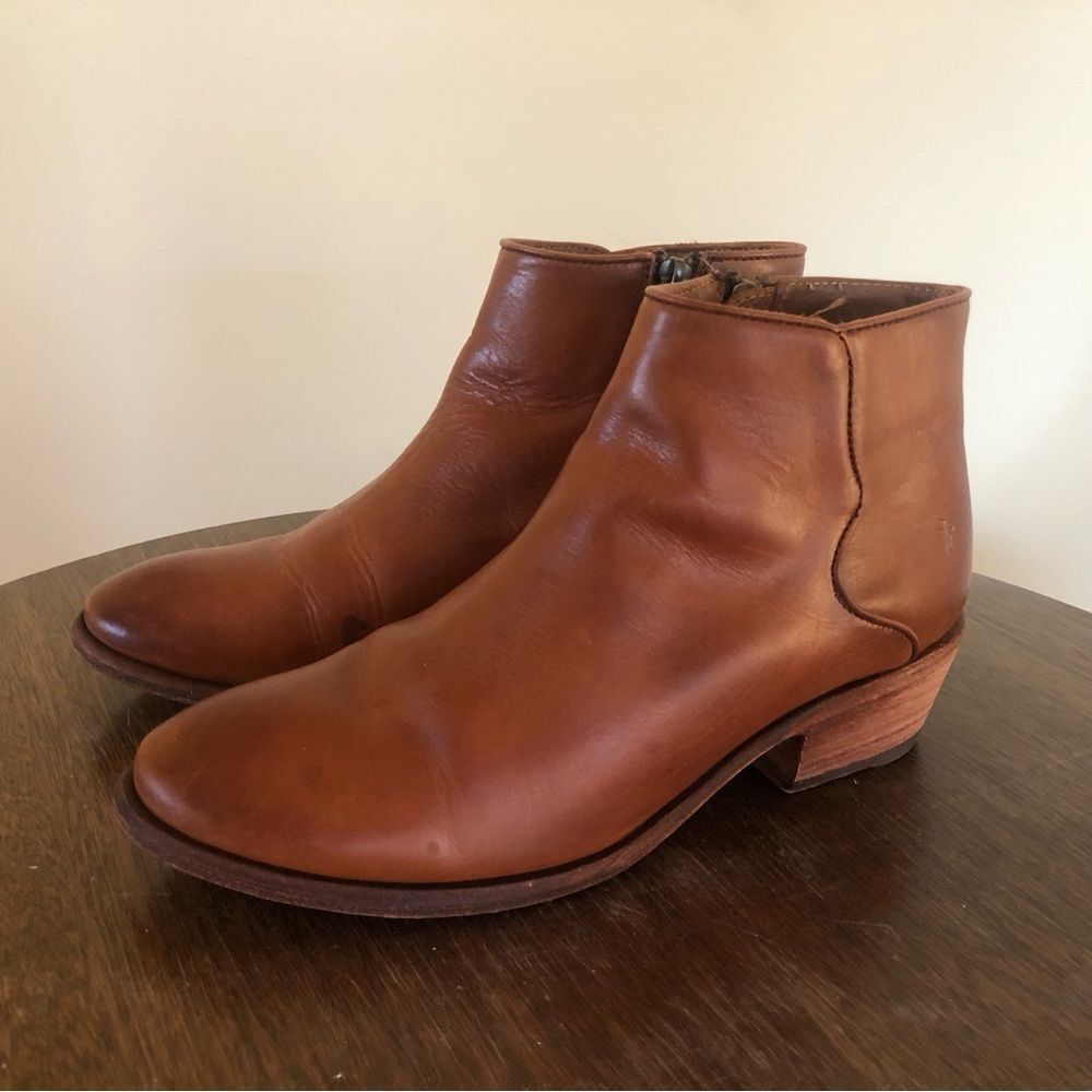 Frye Carson Piping Booties (7.5)